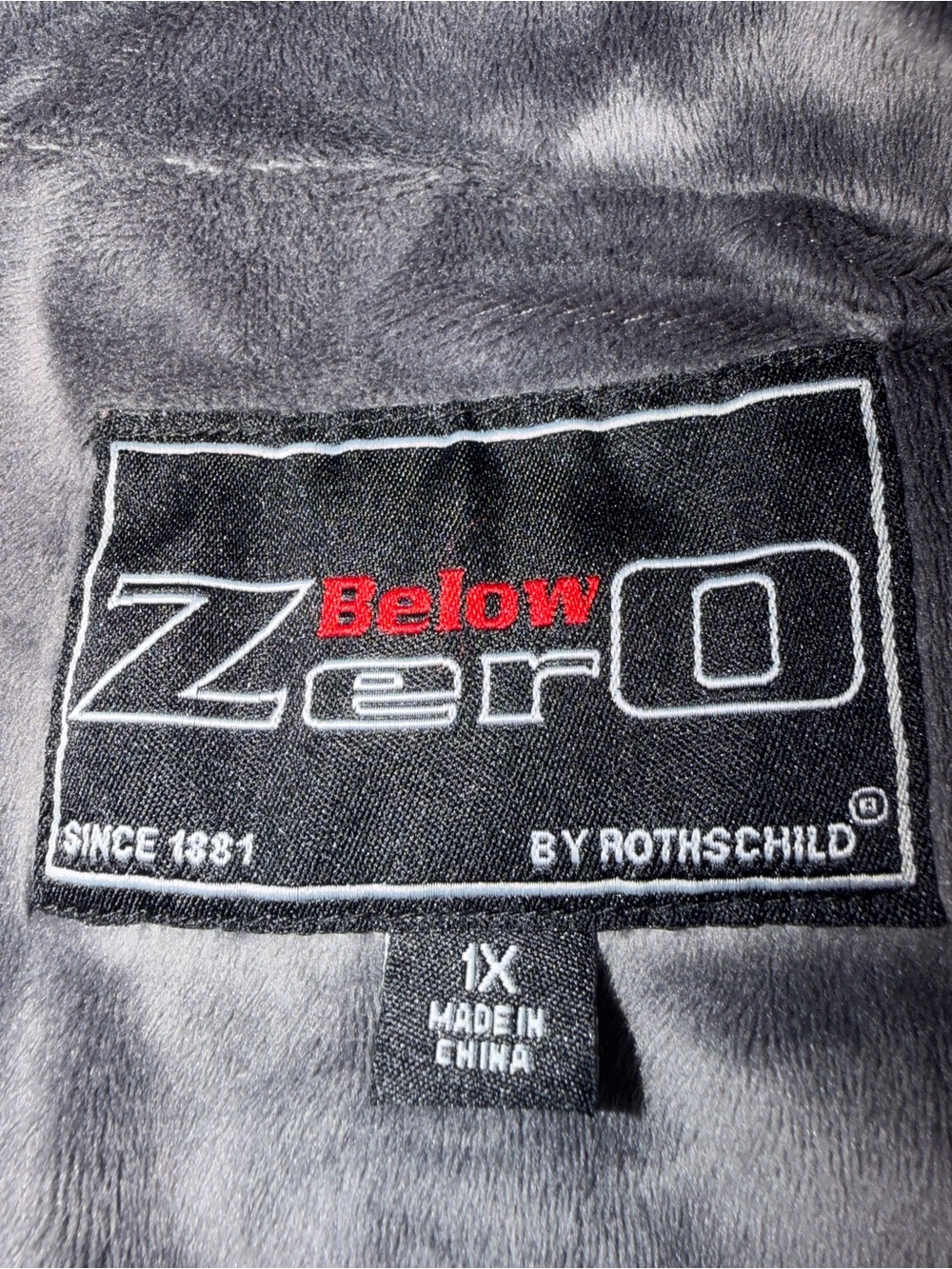 Below Zero by Rothschild Light Gray Quilted  Jacket - Picture 3 of 4